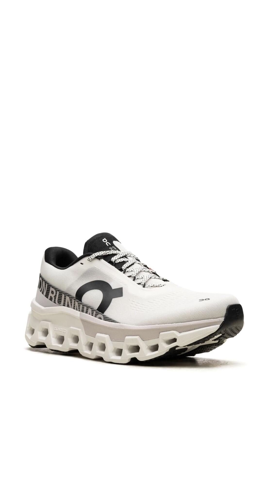 On Cloudmonster 2